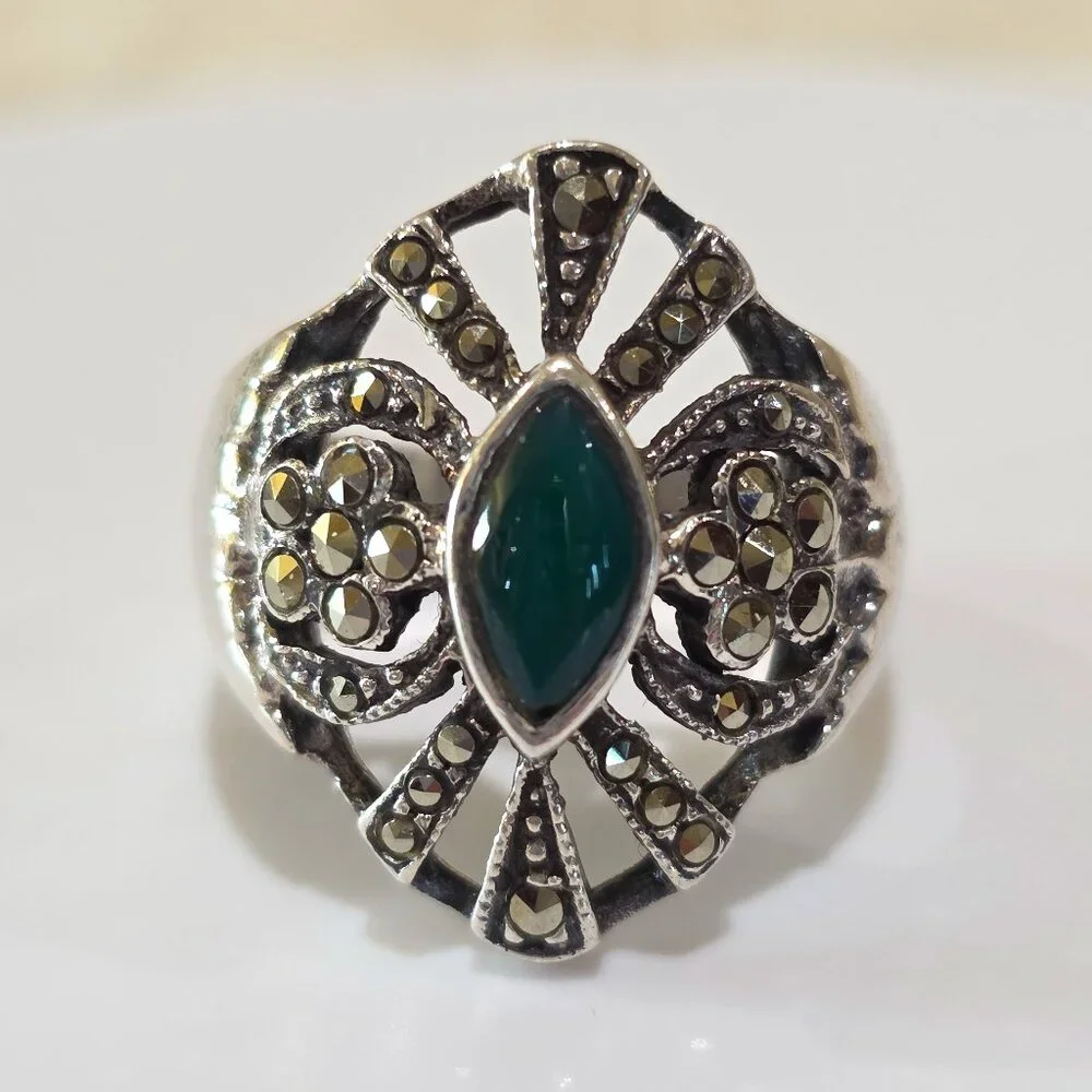 Vintage Victorian Marquise Green Chrysoprase Marcasite Sterling Silver Ring 8.75